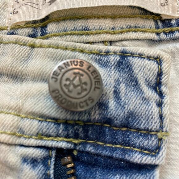 Akademiks Jeanius Distressed Jeans Men 36x30 Vintage Washed Whisker Grunge - Picture 6 of 12